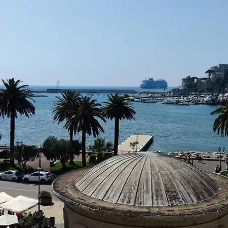 Apartman Mazzini 48 *
